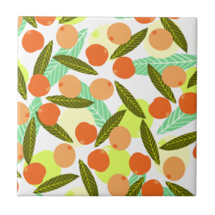 Sommer Mispelfrüchte Grünpflanzen        Fliese