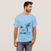 Sommer Sonne und Meer - "SALUDOS" - Palmendekor T-Shirt (Vorne ganz)
