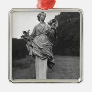 Sommer, Statue in den Gärten Silbernes Ornament