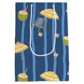 Sommer Strand Essentials Muster (2) Mittlere Geschenktüte (Rückseite)