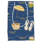 Sommer Strand Essentials Muster (3) Mittlere Geschenktüte (Vorderseite)
