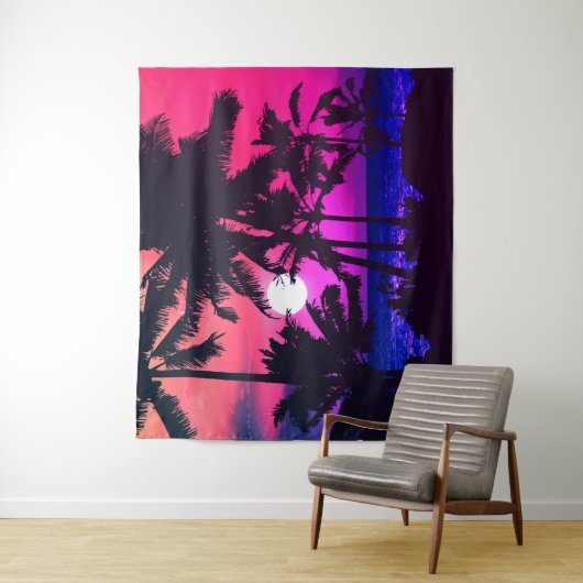 Sommer tropische Neon Pink Blauer Palmen Sonnenunt Wandteppich (Beispiel)