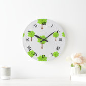 Sommerbäume auf Grau Große Wanduhr (Zuhause)