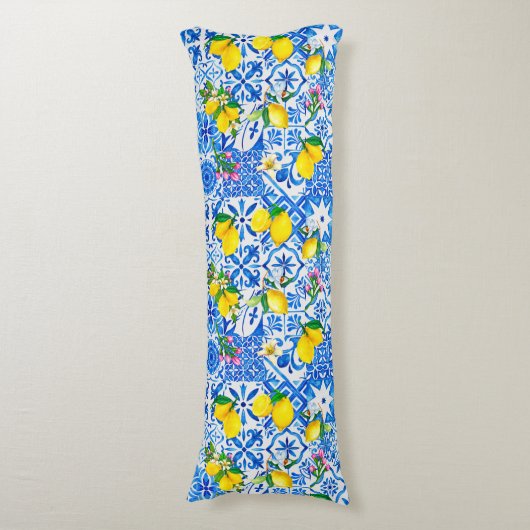 Sommerblau Sizilien Amalfi Mediterrane Majolika Seitenschläferkissen (Vorderseite Vertikal)