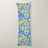 Sommerblau Sizilien Amalfi Mediterrane Majolika Seitenschläferkissen (Rückseite (Vertikal))