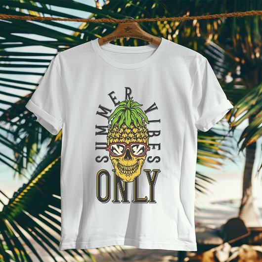 Sommercamps: Tropical Fruity Holiday T - Shirt