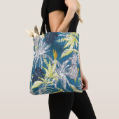 Sommerfarbige tropische Blätter und Obst  Tasche (Von Nahem)