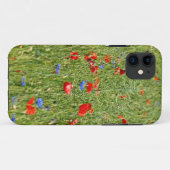 Sommerfeld mit roten und blauen Blumen Case-Mate iPhone Hülle (Rückseite (Horizontal))