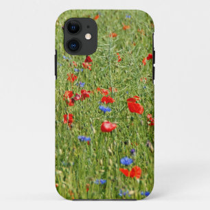 Sommerfeld mit roten und blauen Blumen Case-Mate iPhone Hülle