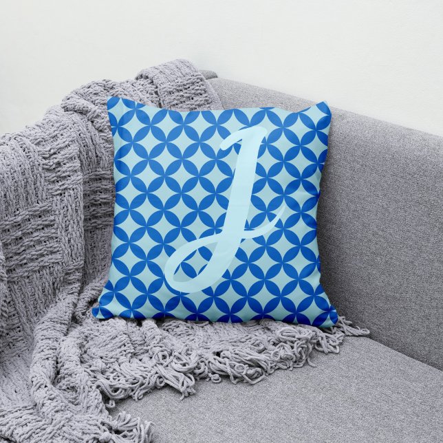 Sommerfliese mit Azurkeln auf Babyblau Kissen (Summer tile with azure circles on baby blue throw pillow)