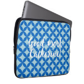 Sommerfliese mit Azurkeln auf Babyblau Laptopschutzhülle (Vorne Rechts)