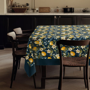 Sommergelbe Zitronen aus dem Mittelmeer, blau Tischdecke