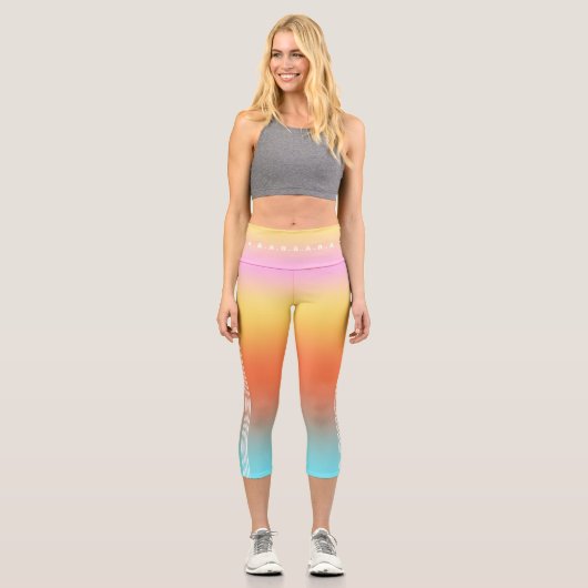 Sommerglühende blaue Orangenfarben Streifen Capri Leggings (Vorderseite)