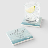 Sommerhochzeit am Ozean des blauen Meerwassers Steinuntersetzer (Seitenansicht)