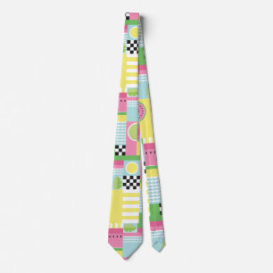 Sommerkleidung, buntes Mosaik Krawatte