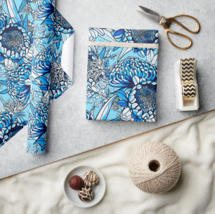 Sommerliche Blaue Waratah-Blumen Geschenkpapier