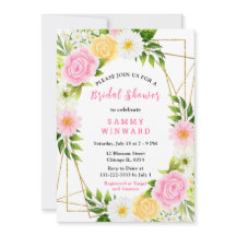 Sommerliche rosa und gelbe Blumen und Laubwerk
