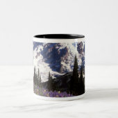 Sommerliche Wildblumen am Fuße des Rainiers, 2 Zweifarbige Tasse (Mittel)