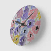 Sommerliche Wildblumen Runde Wanduhr (Winkel)