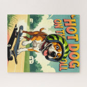 Sommerlicher Retro-Strand mit skateboardfahrendem Puzzle (Horizontal)