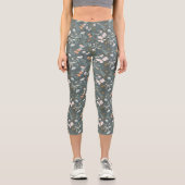 Sommerschmetterlinge und Wildblumen Capri Leggings (Vorderseite)