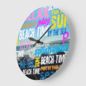 Sommerstrand-Spaß Große Wanduhr (Winkel)