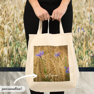 Sommerweizenfeld mit blauen Kornblumen Tragetasche