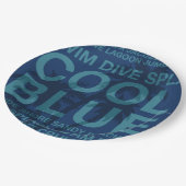 Sommerwörter Poolside und Palmen Tree Pappteller (Schrägansicht)