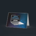 Son Birthday Anpassbarer Name mit Computer Karte<br><div class="desc">Senden Sie Ihrem Sohn Geburtstagwünsche mit diesem Computer im All. Die Vorderseite des Computers Zauber die Nachricht mit ihm personalisiert mit seinem Namen! Ideal für jeden Alterssonde,  der den Computer benutzt.</div>