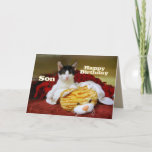 Son Happy Birthday Kitten mit Toy Tiger Karte<br><div class="desc">Sie können diese Karte mit dem Namen und dem Alter Ihres Sohnes personalisieren. "Lieber Sohn,  ich hoffe,  dein Geburtstag ist pur und schmutzig!"</div>