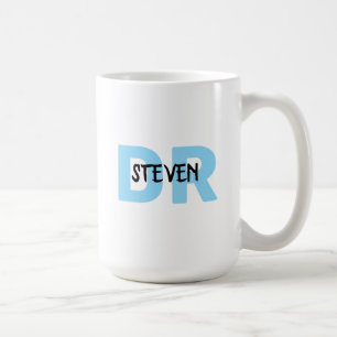 Sondergeschenk für einen männlichen Arzt mit blaue Kaffeetasse