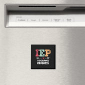 Sonderpädagogin, die Fortschritte im IEP fördert Magnet (In Situ (Geschirrspüler))