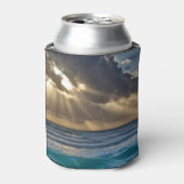 Sonne bricht durch Wolken über Meer Dosenkühler (Kanne Vorderseite)