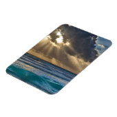 Sonne bricht durch Wolken über Meer Magnet (Linke Seite)