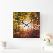 Sonne im Herbstwald Quadratische Wanduhr (Zuhause)