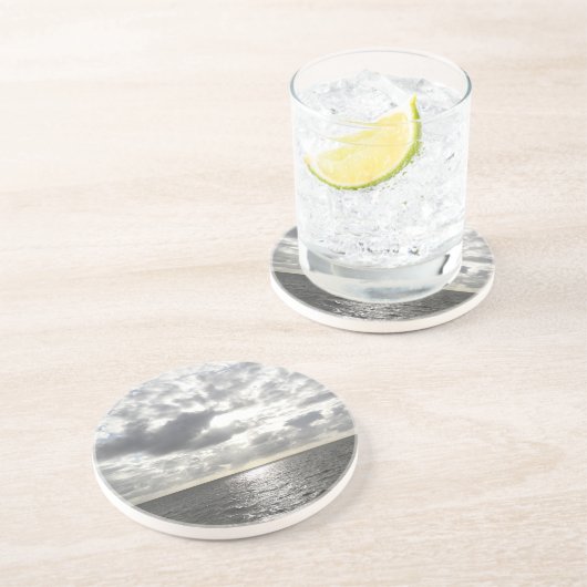 Sonne scheint durch Wolken Getränkeuntersetzer (Seite)