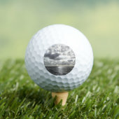Sonne scheint durch Wolken Golfball (Insitu T-Shirt)