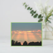 Sonne strahlt durch Wolken Postkarte (Stehend Vorderseite)