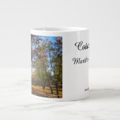 Sonne und Hütten im Herbst - Martha's Weinberg Jumbo-Tasse (Vorderseite)