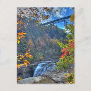 Sonnen rennen über den Wasserfall Postkarte