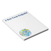 Sonnenastronaut im Weltraum und Cartoon der Erde Notizblock (angewinkelt)