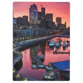 Sonnenaufgang am Pier 66, der unten auf Klemmbrett (Rückseite)