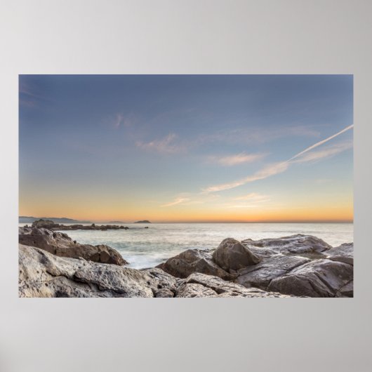 Sonnenaufgang am Strand Armação, San Catarina Poster (Vorne)