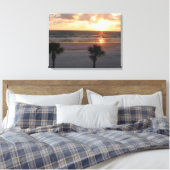 Sonnenaufgang am Strand umzäunt Canvas Leinwanddruck (Insitu (Schlafzimmer))