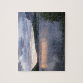 Sonnenaufgang am Swiftcurrent Lake I Puzzle (Vertikal)