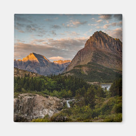 Sonnenaufgang am Swiftcurrent Lake Magnet