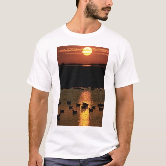 Sonnenaufgang am T-Shirt (Vorderseite)