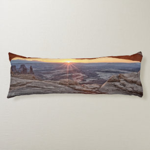 Sonnenaufgang an MESA-Bogen, Canyonlands Seitenschläferkissen