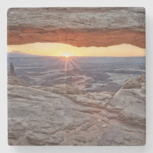 Sonnenaufgang an MESA-Bogen, Canyonlands Steinuntersetzer