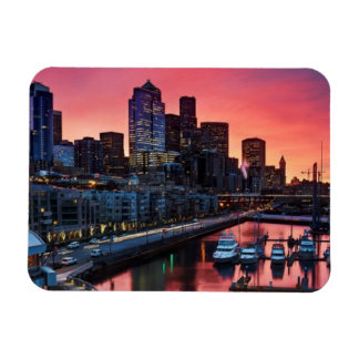 Sonnenaufgang an Pier 66 mit Blick auf Glockenhafe Magnet